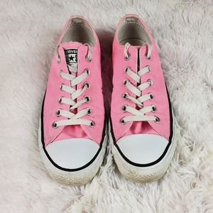 Converse | Pink Sneakers